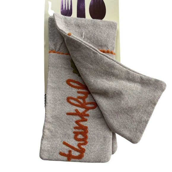 Cynthia Rowley New York Embroidered Blessings Utensil Holders Set of 4 - Picture 3 of 9